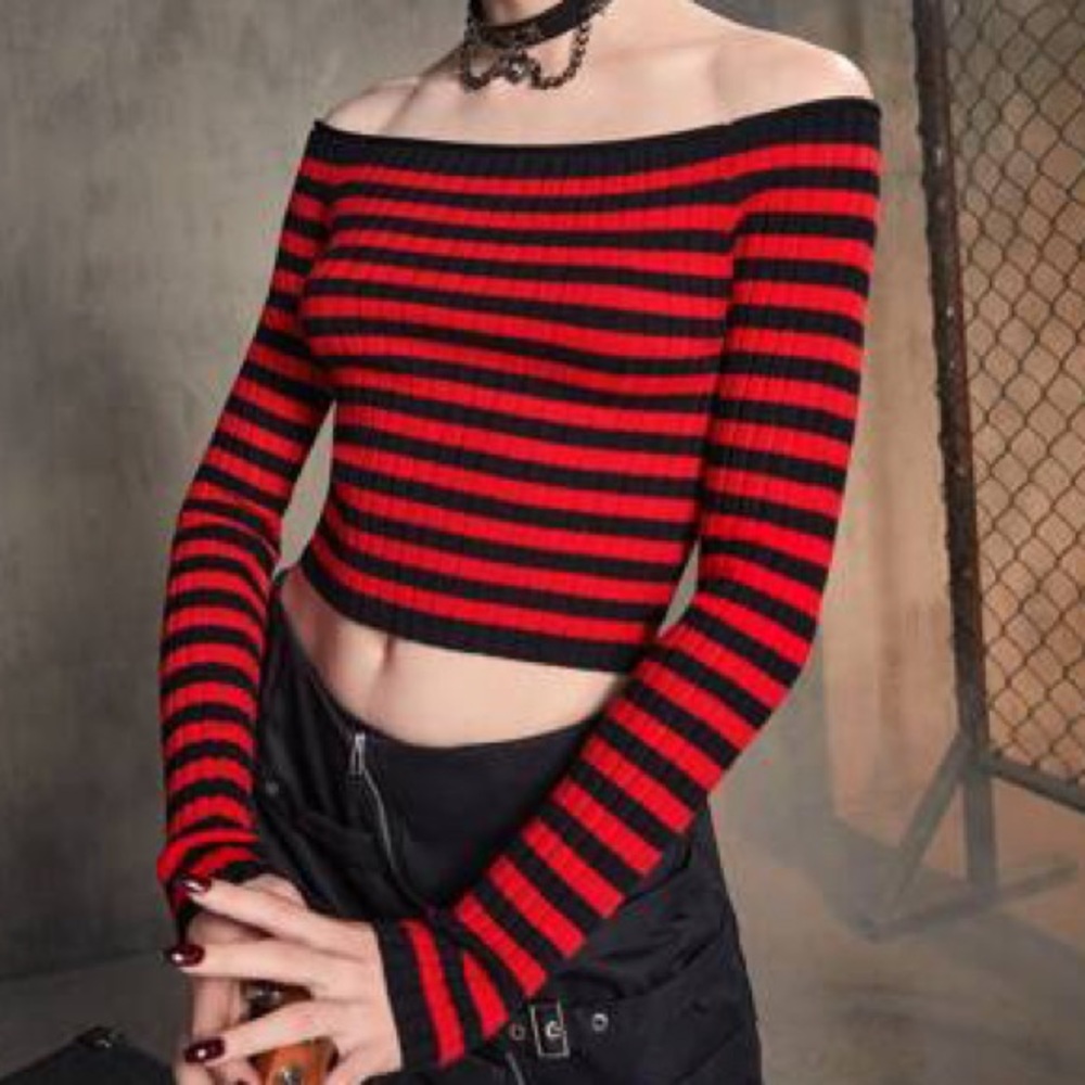 ROMWE Off-the-Shoulder Red and Black Sweater